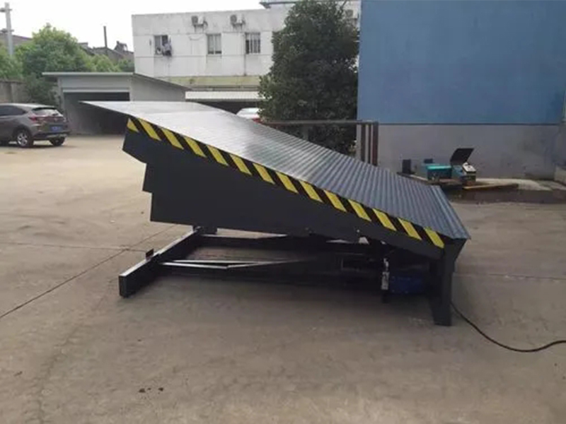 固定式登車橋